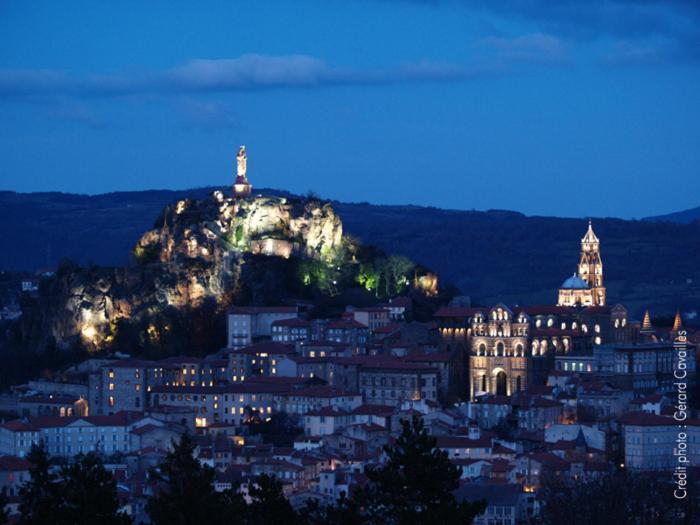 Logis Du Cagaire Apartment Le Puy-en-Velay Bagian luar foto