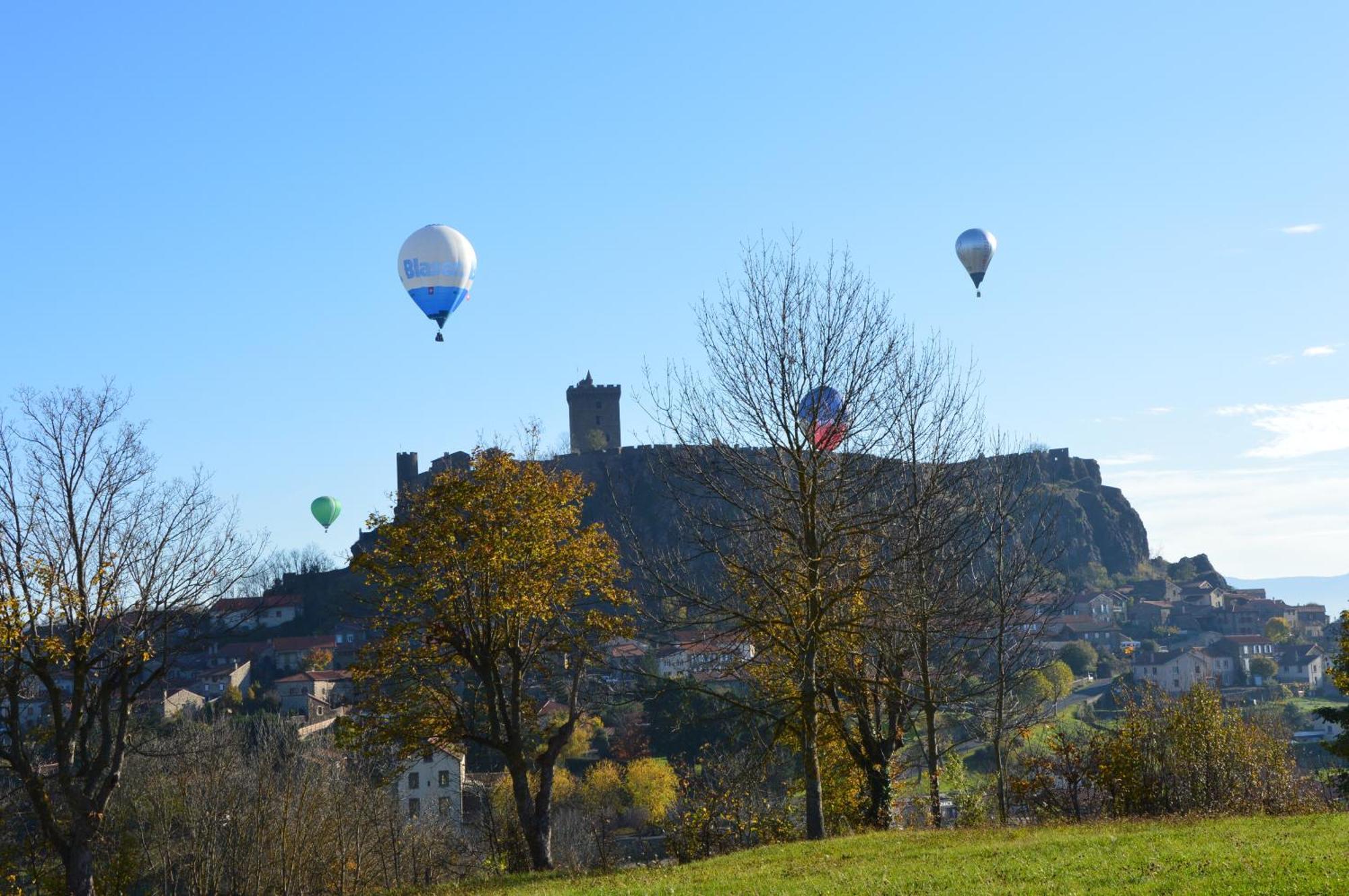 Logis Du Cagaire Apartment Le Puy-en-Velay Bagian luar foto