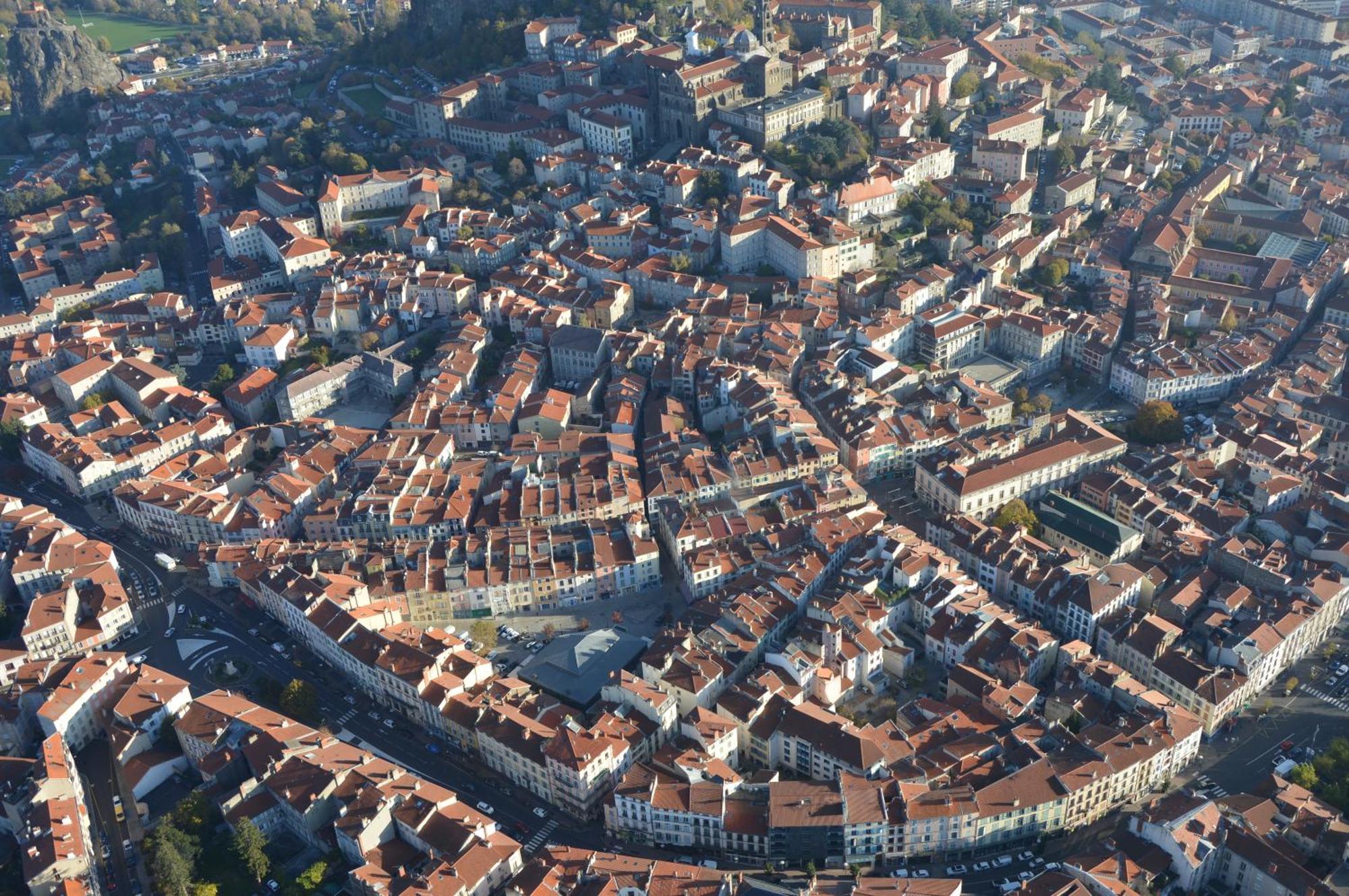 Logis Du Cagaire Apartment Le Puy-en-Velay Bagian luar foto